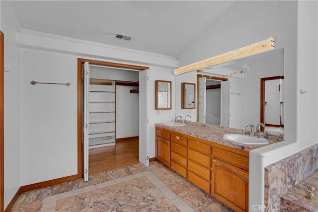 4321 N Country Club, Long Beach, CA 90807