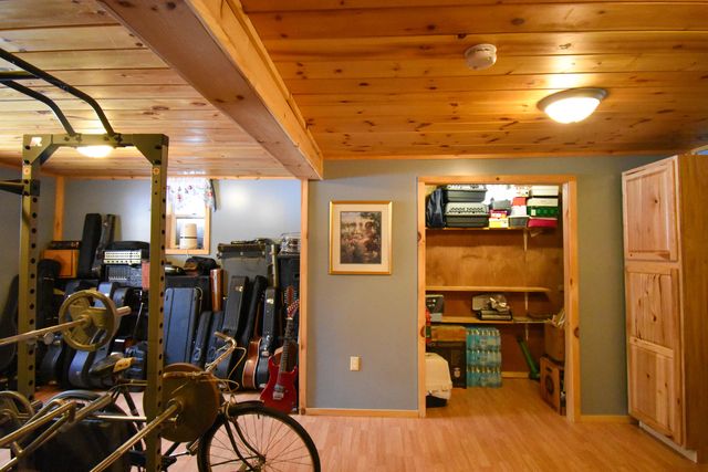 42 Oneida Lane, Jay, NY 12941