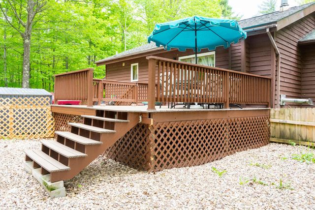 42 Oneida Lane, Jay, NY 12941