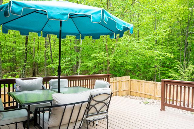 42 Oneida Lane, Jay, NY 12941