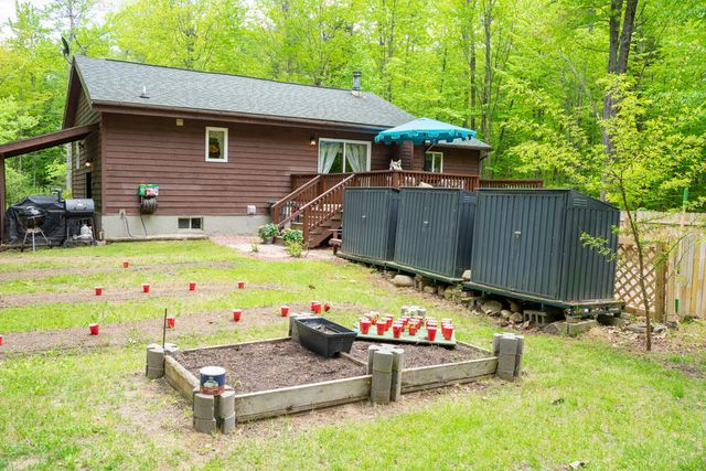 42 Oneida Lane, Jay, NY 12941