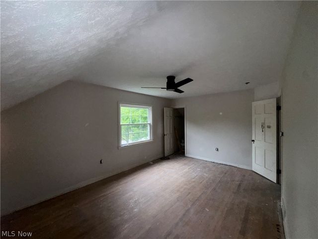 1289 Hereford Road, Cleveland Heights, OH 44118
