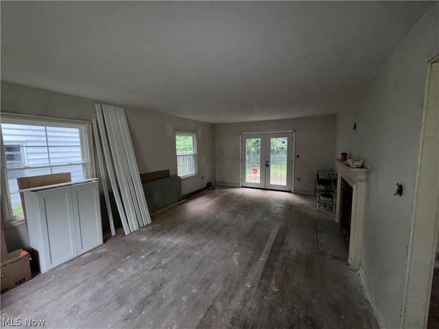 1289 Hereford Road, Cleveland Heights, OH 44118