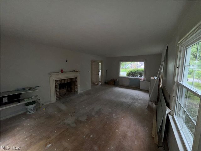 1289 Hereford Road, Cleveland Heights, OH 44118