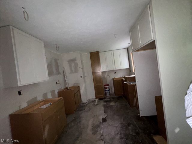 1289 Hereford Road, Cleveland Heights, OH 44118