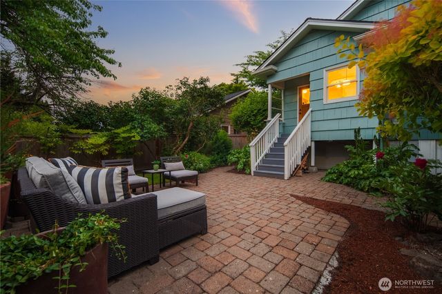 7506 23rd Avenue NW, Seattle, WA 98117