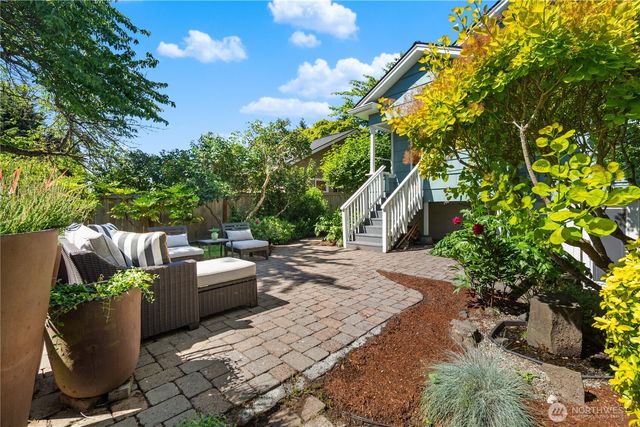 7506 23rd Avenue NW, Seattle, WA 98117
