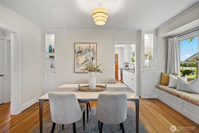7506 23rd Avenue NW, Seattle, WA 98117