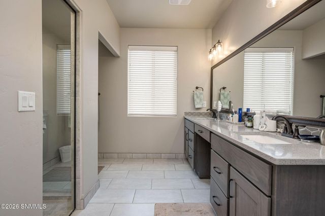 3060 Maddox Loop, Las Cruces, NM 88011