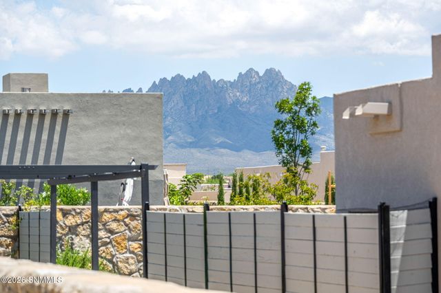 3060 Maddox Loop, Las Cruces, NM 88011