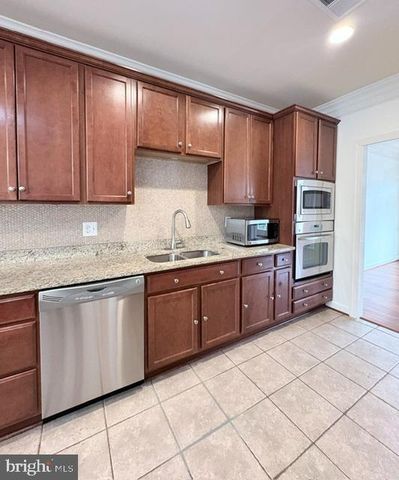 121 AUTUMN VIEW DR, Gaithersburg, MD 20878