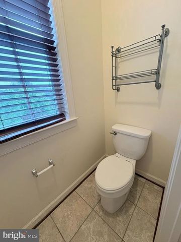 121 AUTUMN VIEW DR, Gaithersburg, MD 20878