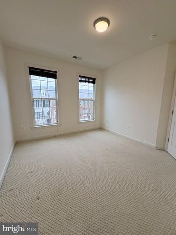 121 AUTUMN VIEW DR, Gaithersburg, MD 20878
