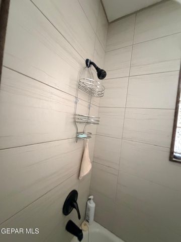 3709 ROSLYN Drive, Horizon City, TX 79928