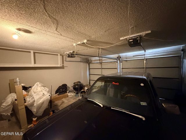 3709 ROSLYN Drive, Horizon City, TX 79928