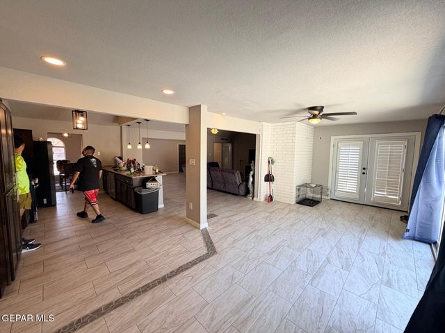 3709 ROSLYN Drive, Horizon City, TX 79928