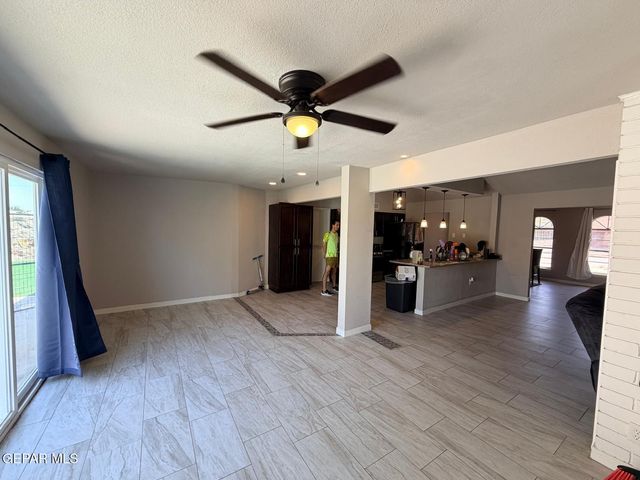 3709 ROSLYN Drive, Horizon City, TX 79928