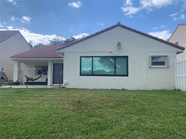 2925 E Aviary Dr 2925, Cooper City, FL 33026