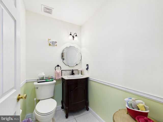 16733 WOODLAND CT, Bridgeville, DE 19933