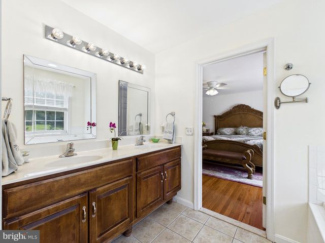 16733 WOODLAND CT, Bridgeville, DE 19933