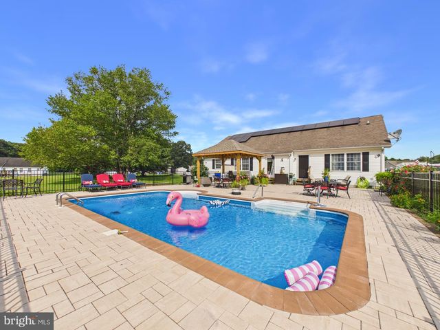 16733 WOODLAND CT, Bridgeville, DE 19933