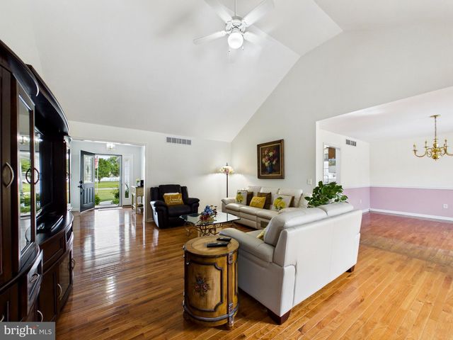 16733 WOODLAND CT, Bridgeville, DE 19933