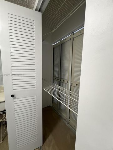 3701 N Country Club Drive 201, Aventura, FL 33180