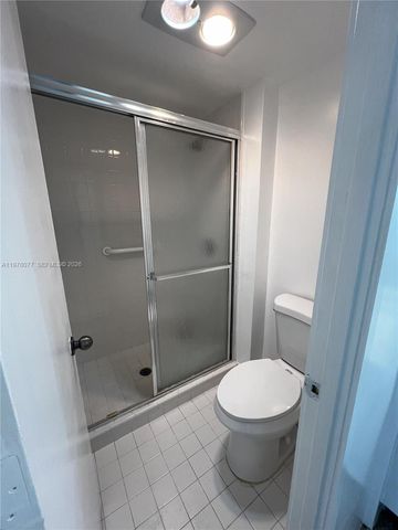 3701 N Country Club Drive 201, Aventura, FL 33180