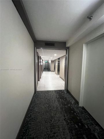 3701 N Country Club Drive 201, Aventura, FL 33180