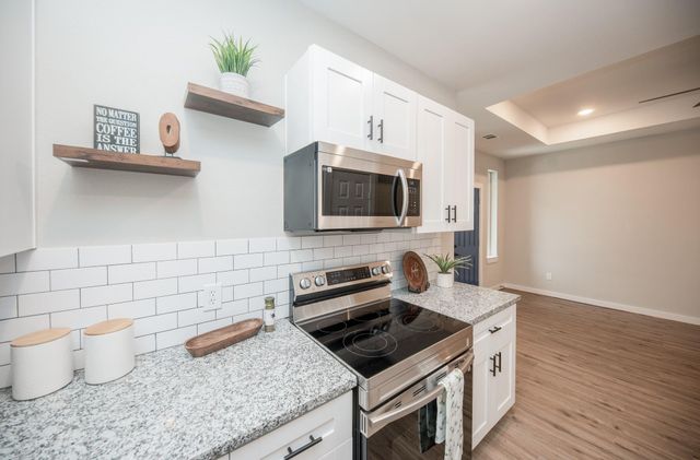 10317 Lake Road 13B, Houston, TX 77070