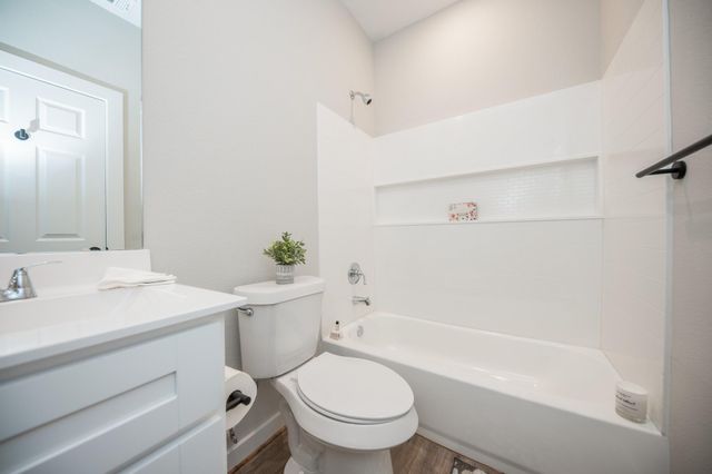 10317 Lake Road 13B, Houston, TX 77070