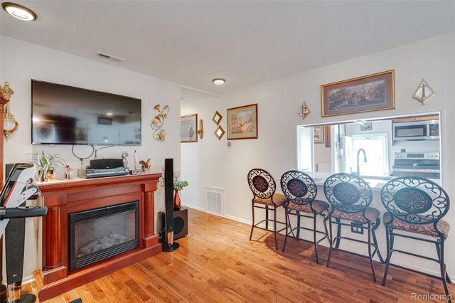 1571 University Avenue, Lincoln Park, MI 48146
