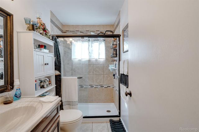 1571 University Avenue, Lincoln Park, MI 48146