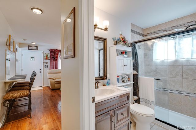 1571 University Avenue, Lincoln Park, MI 48146