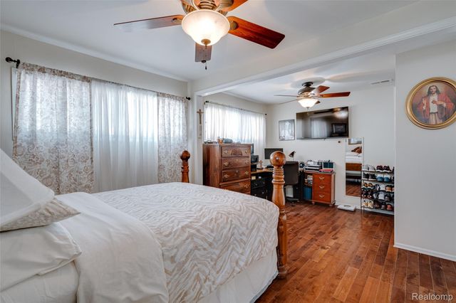 1571 University Avenue, Lincoln Park, MI 48146