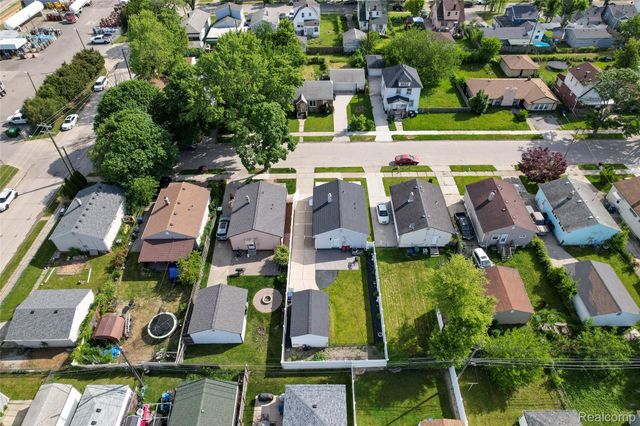1571 University Avenue, Lincoln Park, MI 48146