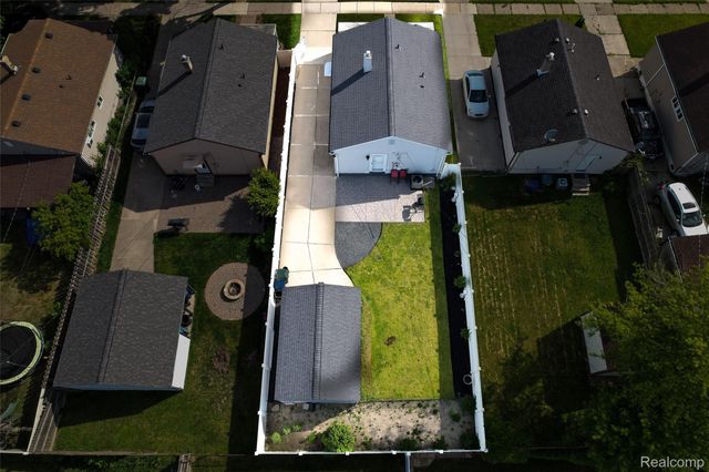 1571 University Avenue, Lincoln Park, MI 48146