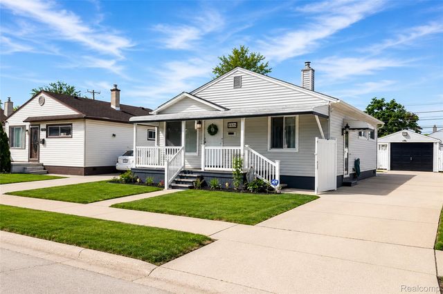 1571 University Avenue, Lincoln Park, MI 48146