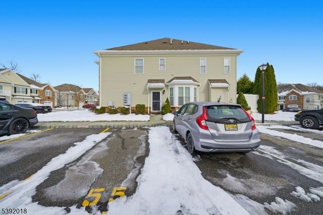 23 Dogwood Ln, Wanaque Boro, NJ 07420