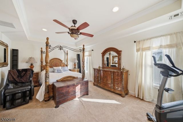 23 Dogwood Ln, Wanaque Boro, NJ 07420