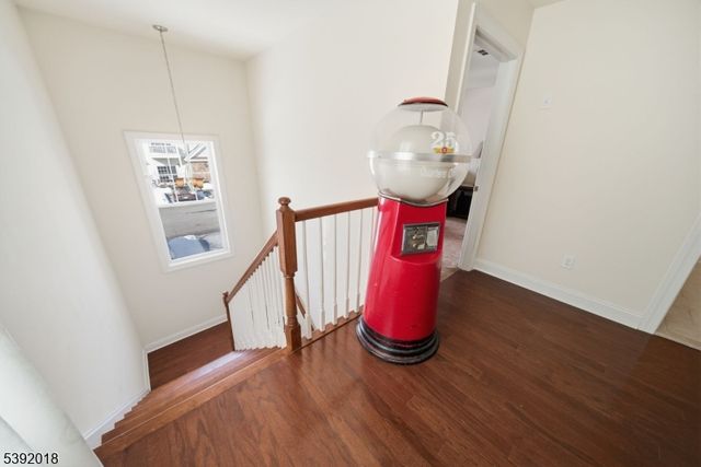 23 Dogwood Ln, Wanaque Boro, NJ 07420