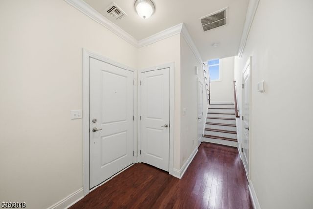 23 Dogwood Ln, Wanaque Boro, NJ 07420