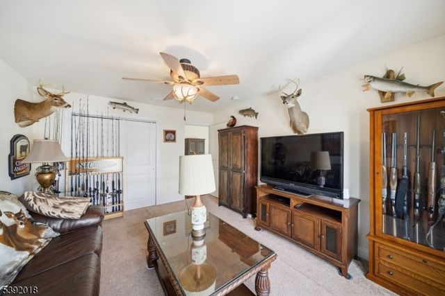 23 Dogwood Ln, Wanaque Boro, NJ 07420