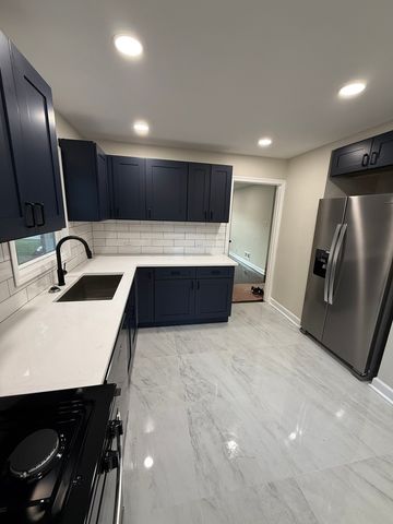 18351 Dixie Highway, Homewood, IL 60430