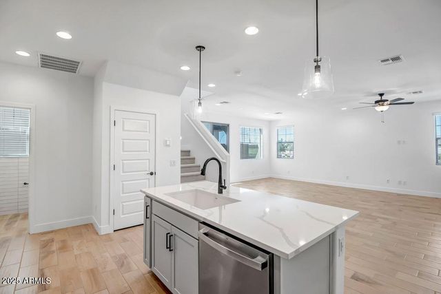 43282 N Hinoki Street, Queen Creek, AZ 85140