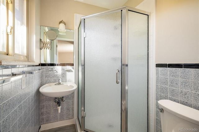 215 Lookout View Court, Golden, CO 80401