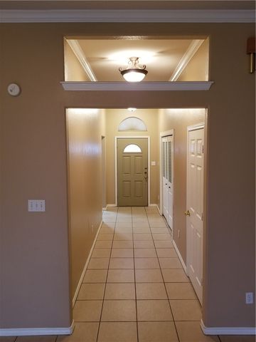2410 Luzius Dr, Corpus Christi, TX 78418