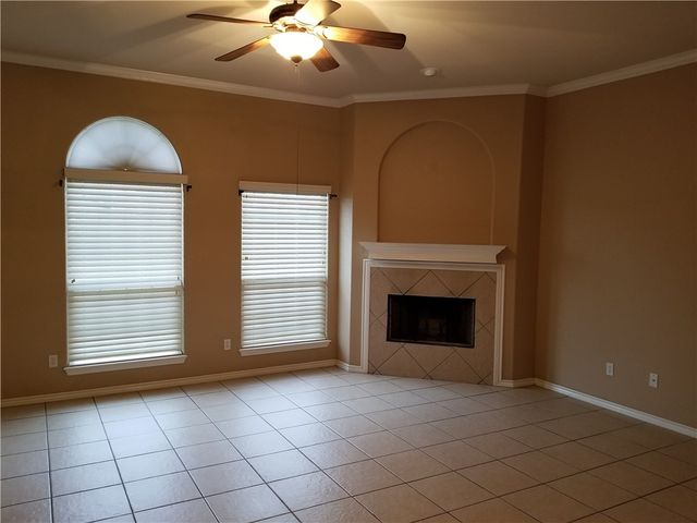 2410 Luzius Dr, Corpus Christi, TX 78418