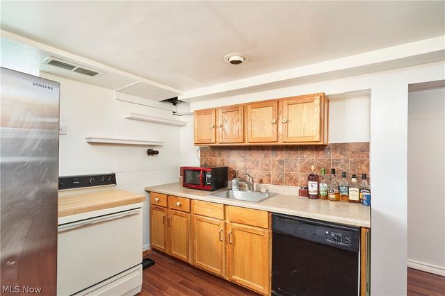 5961 Broadview Road, Parma, OH 44134