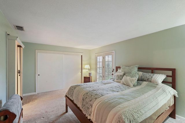 1754 Lakeshore Dr, Lodi, CA 95242